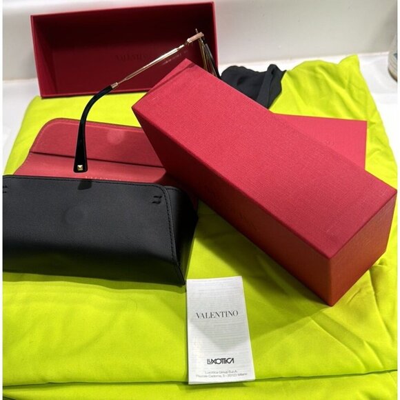 Valentino 34mm Individual Cat Eye Sunglasses Rose gold gradient - Picture 12 of 13